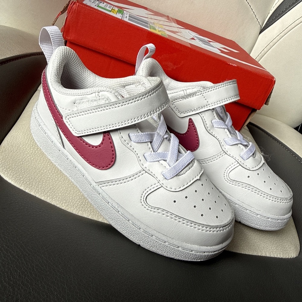 Kids Nike Court Borough Low Size 10c UK9.5 Brand New With Box